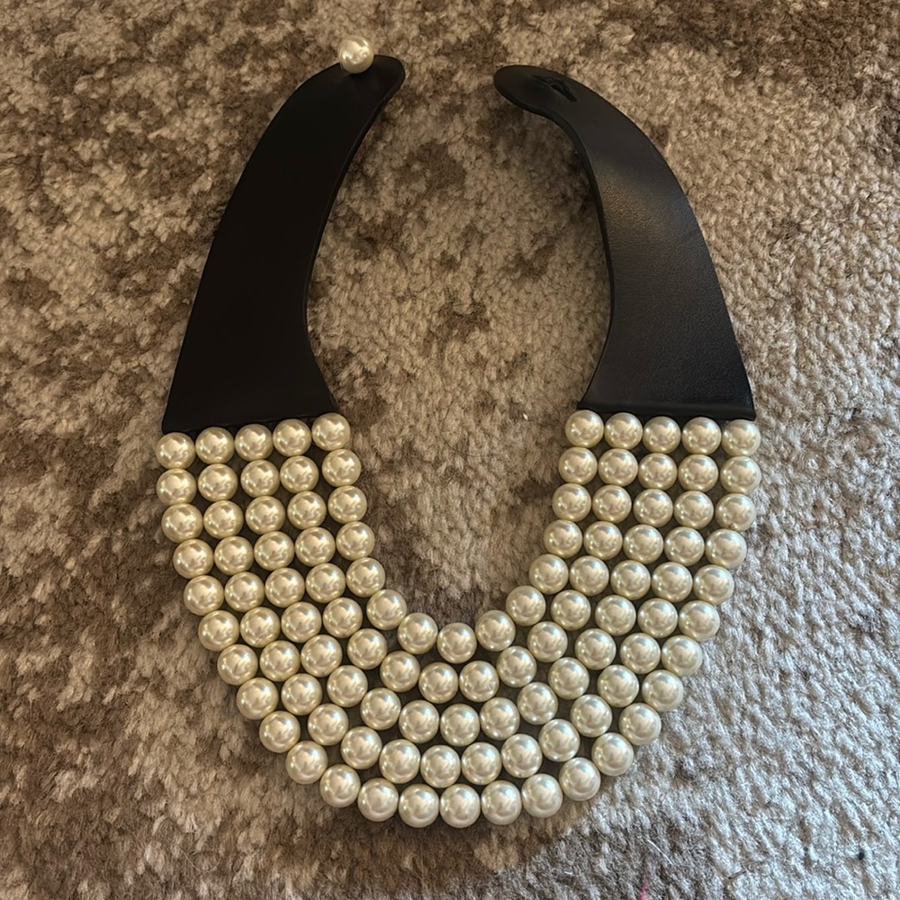 Fairchild Baldwin Black and Pearl Necklace